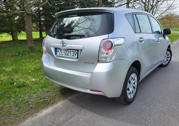 Toyota Verso cena 21900 przebieg: 196000, rok produkcji 2009 z Złotów małe 56